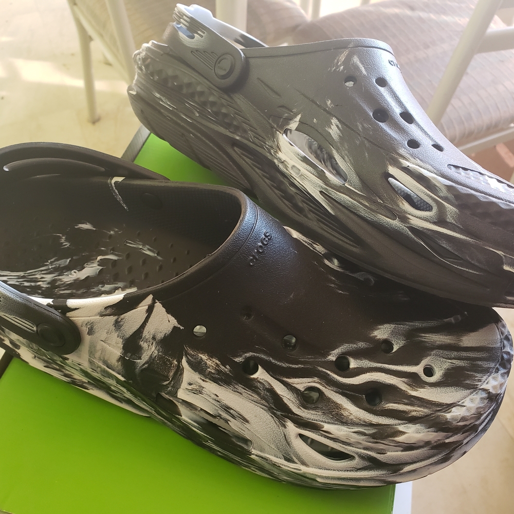 CROCS Black and White Men's Shoes - Picture 3 of 7
